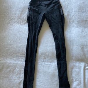 Beyond yoga black mesh leggings